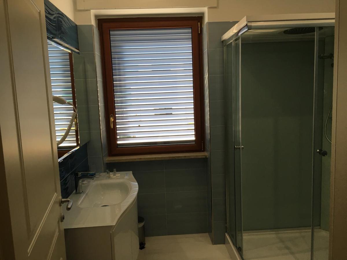 Madigans Rooms Bed&Breakfast Lecce Kültér fotó