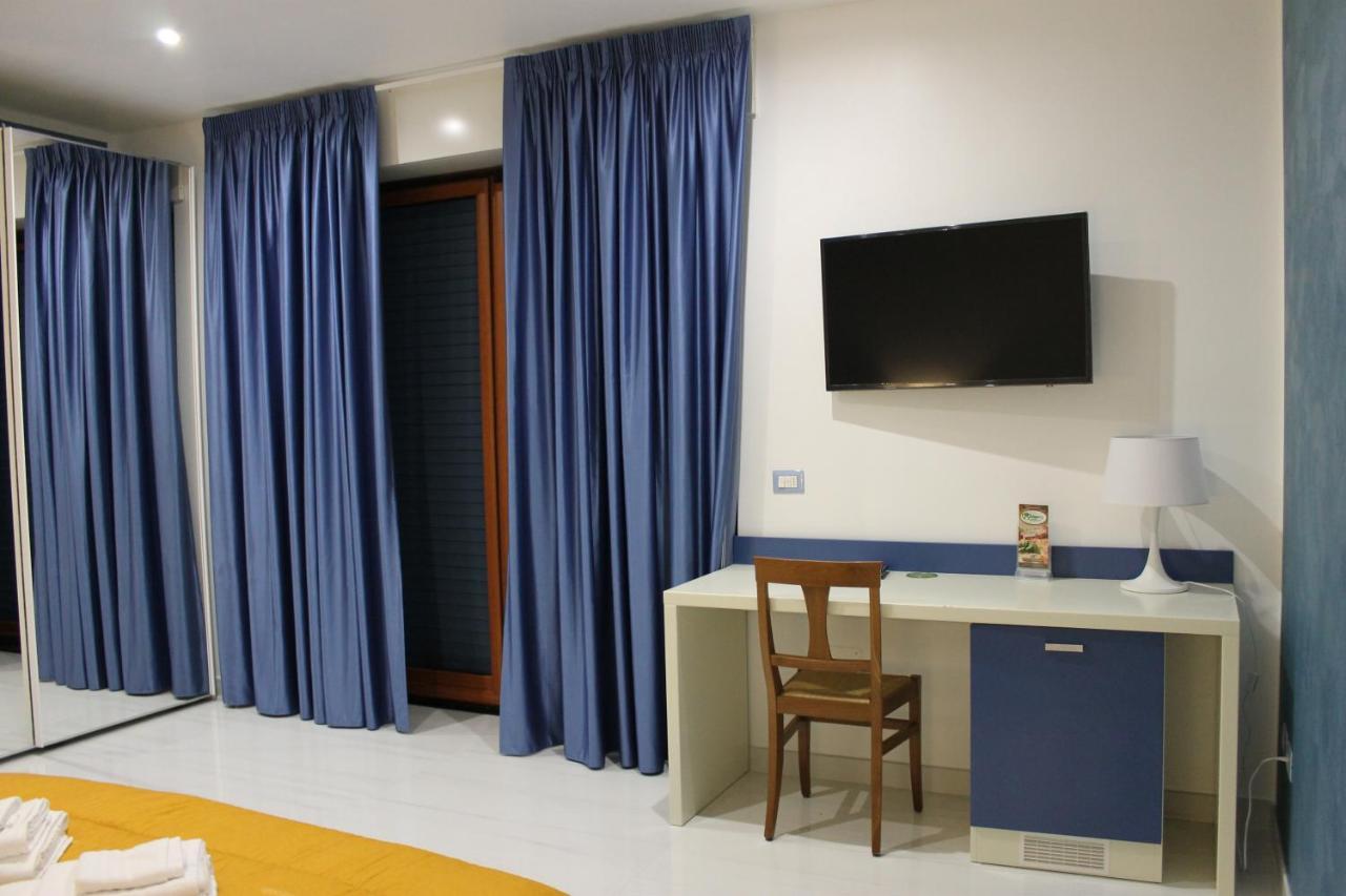 Madigans Rooms Bed&Breakfast Lecce Kültér fotó