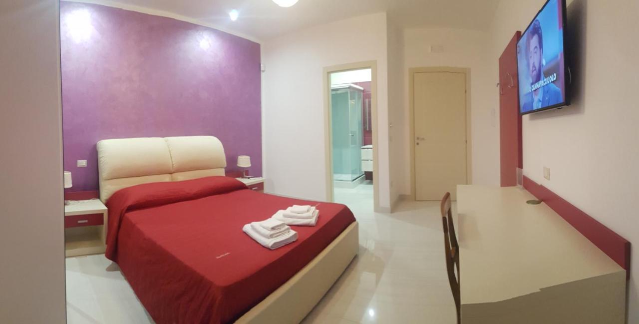 Madigans Rooms Bed&Breakfast Lecce Kültér fotó