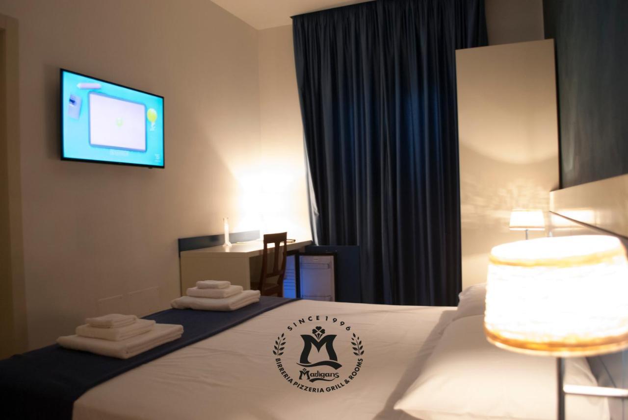 Madigans Rooms Bed&Breakfast Lecce Kültér fotó